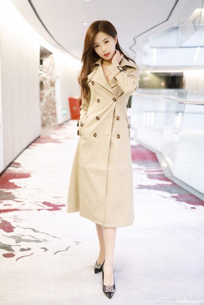 诱人小娇妻杨紫嫣酒店私拍 承包你对人妻所有幻想-街头图