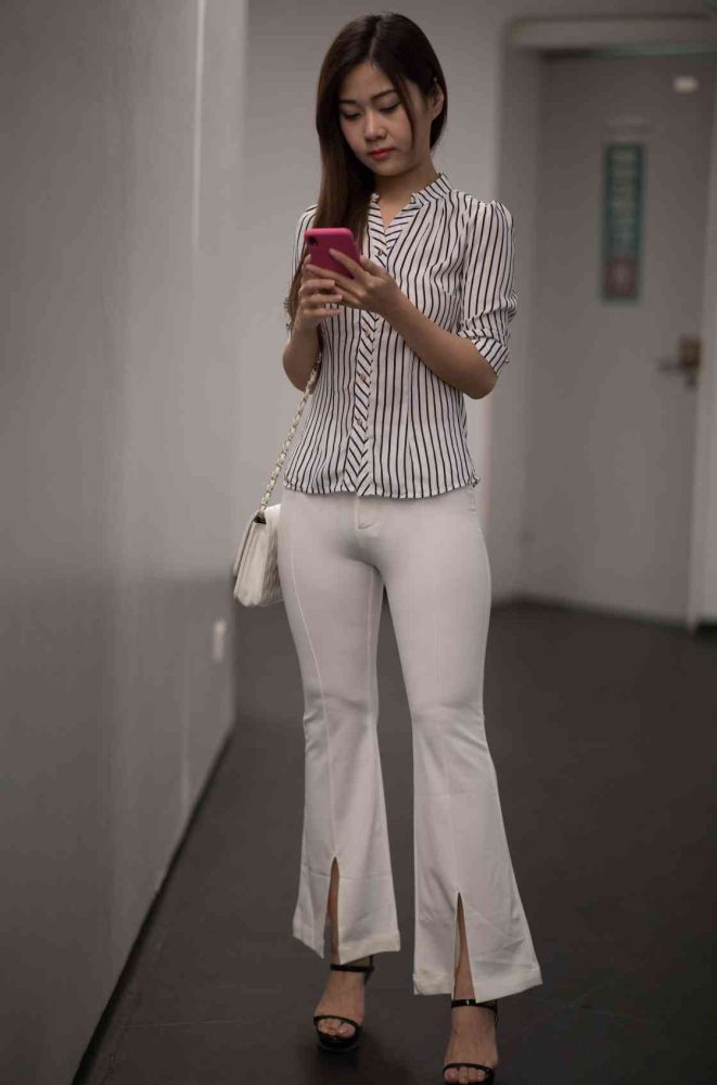 逛书店的白色紧身裤女孩【450P】04040-街头图