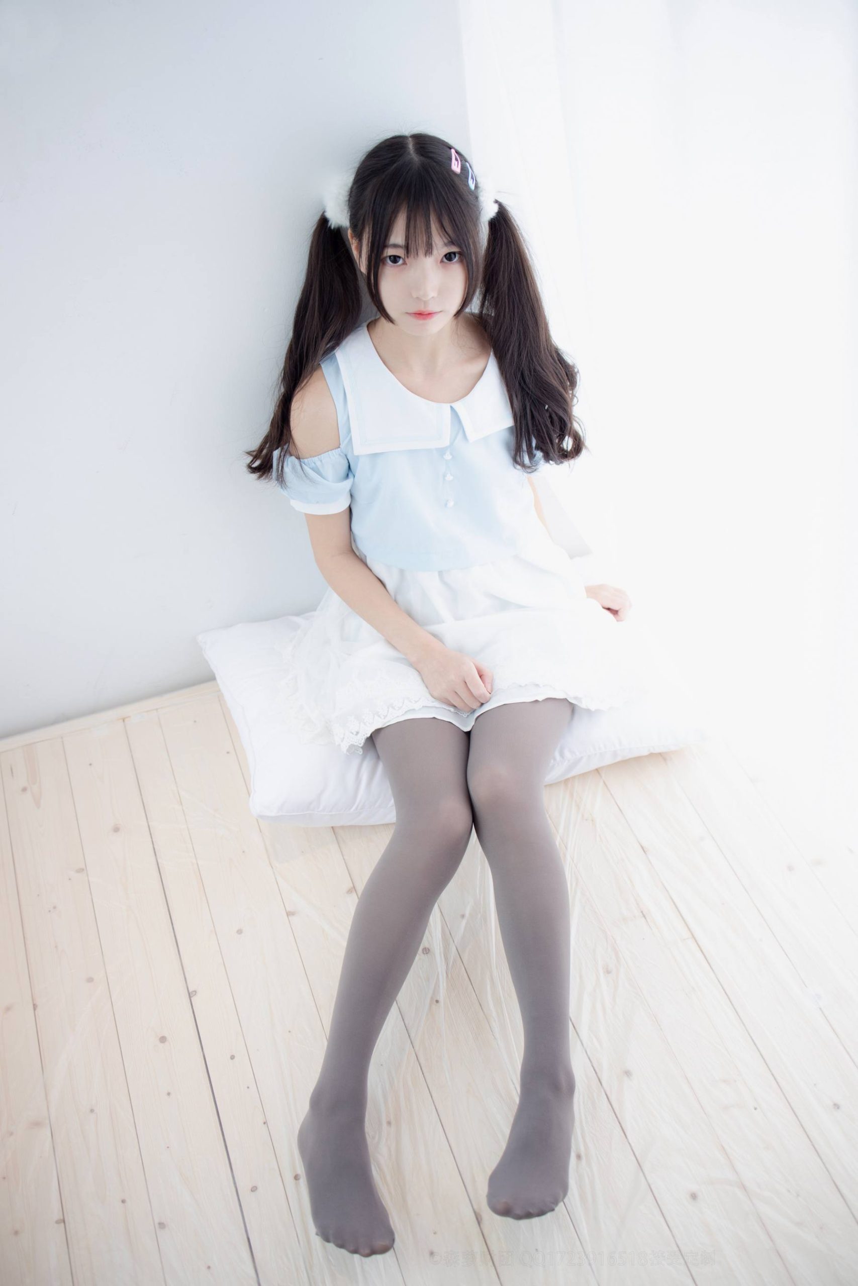 图片[2]-超级甜美的灰丝小姑娘【86P】20005-街头图