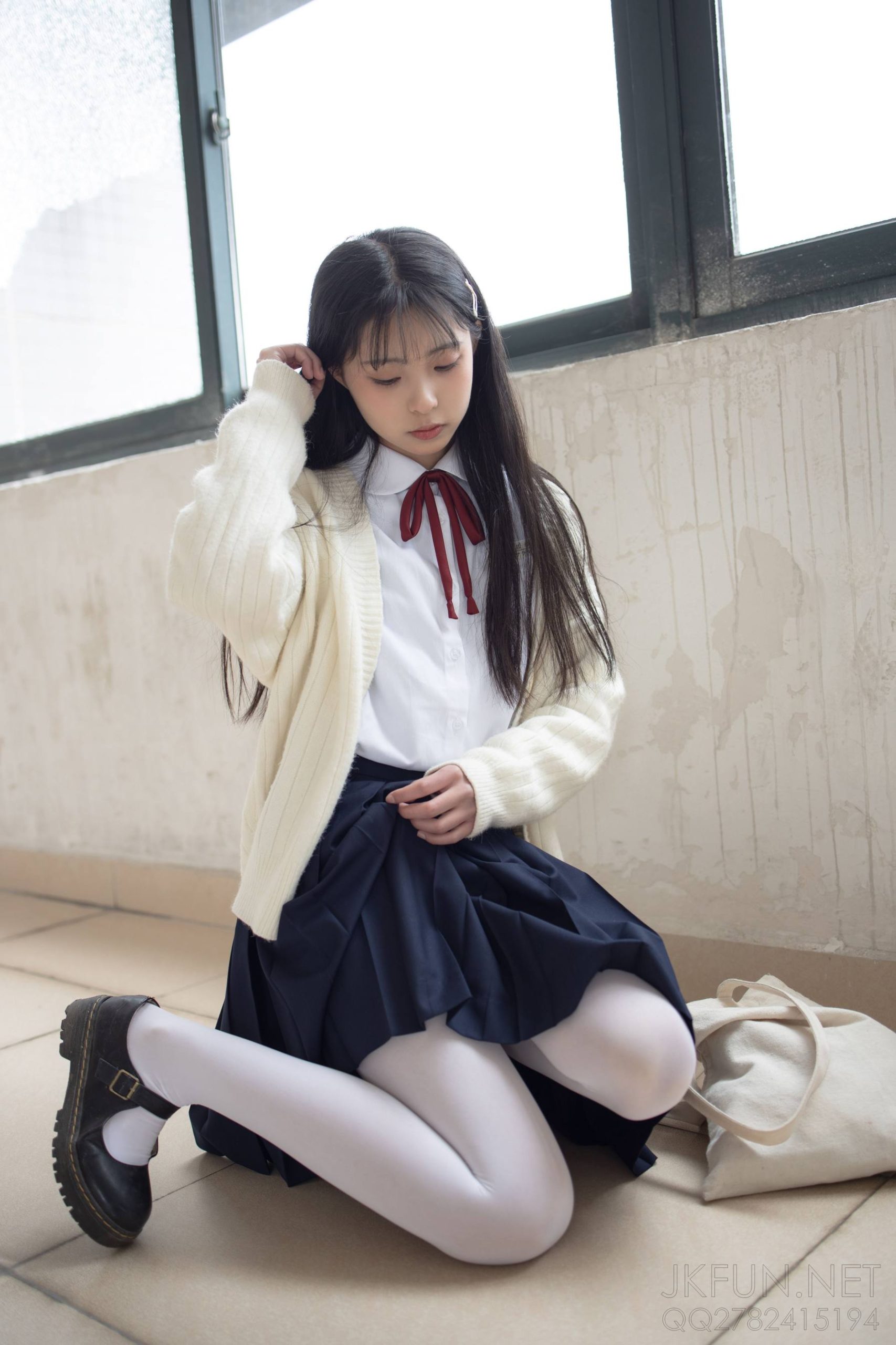 图片[3]-甜美可人的白丝姑娘【127P】20011-街头图