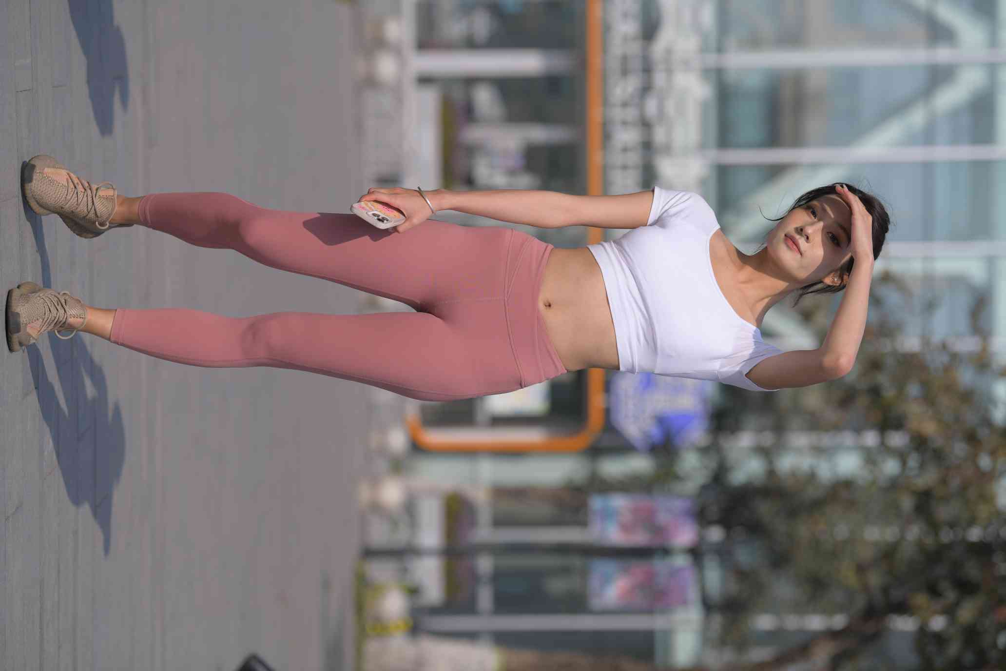 图片[4]-很漂亮的瑜伽裤女孩【419P】04013-街头图