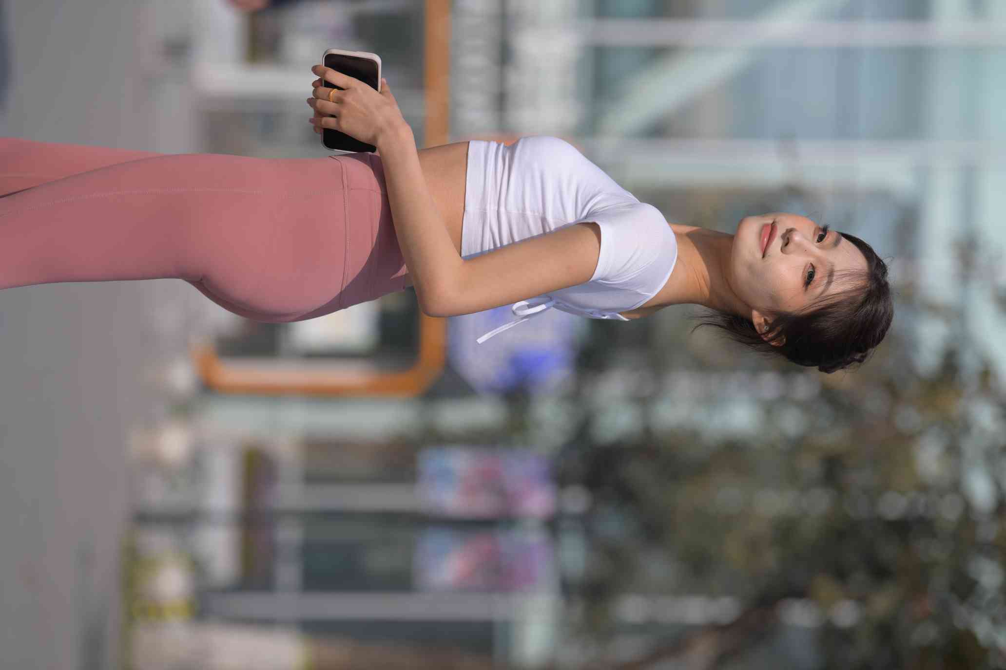 图片[5]-很漂亮的瑜伽裤女孩【419P】04013-街头图