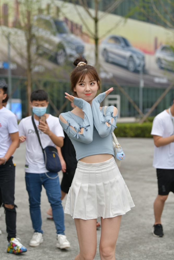 J2014 118P1V-3.75GB-街头图