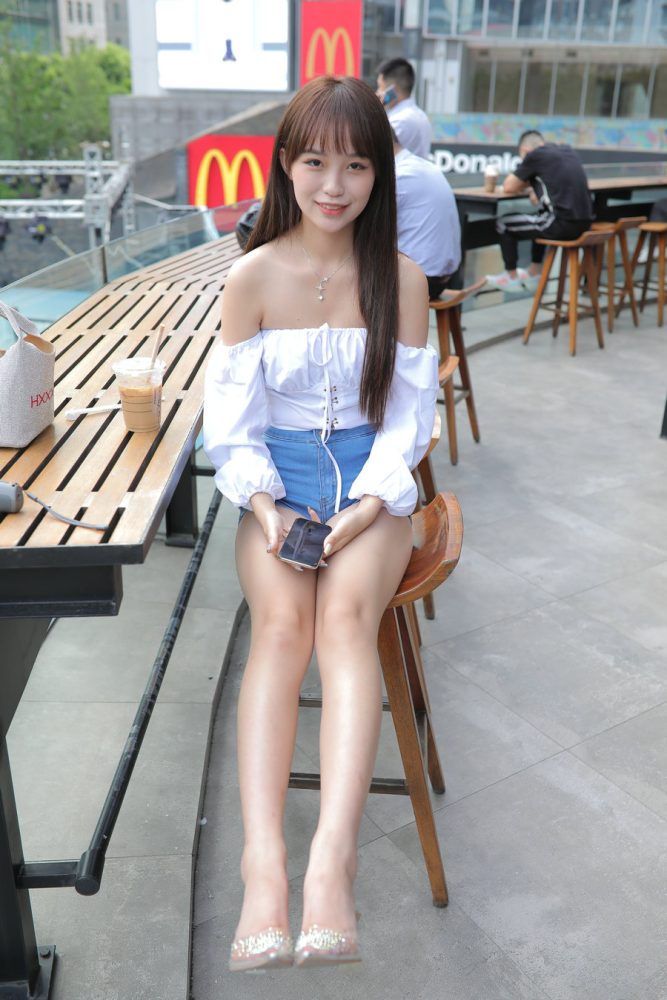 J2175 419P12V-19.6GB-街头图