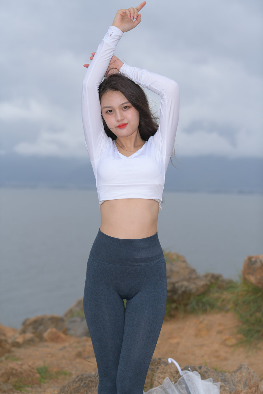 图片[2]-深蓝色瑜伽裤甜美女孩 J1320 514P2V-17.5GB-街头图