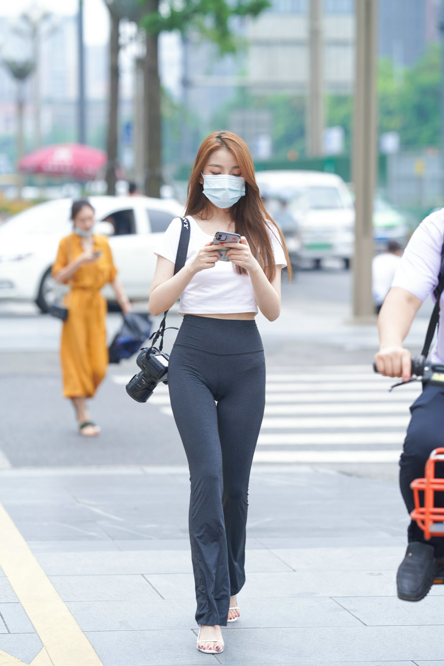 图片[3]-玩单反机的瑜伽裤女孩  J1270 498P5V-28.6GB-街头图