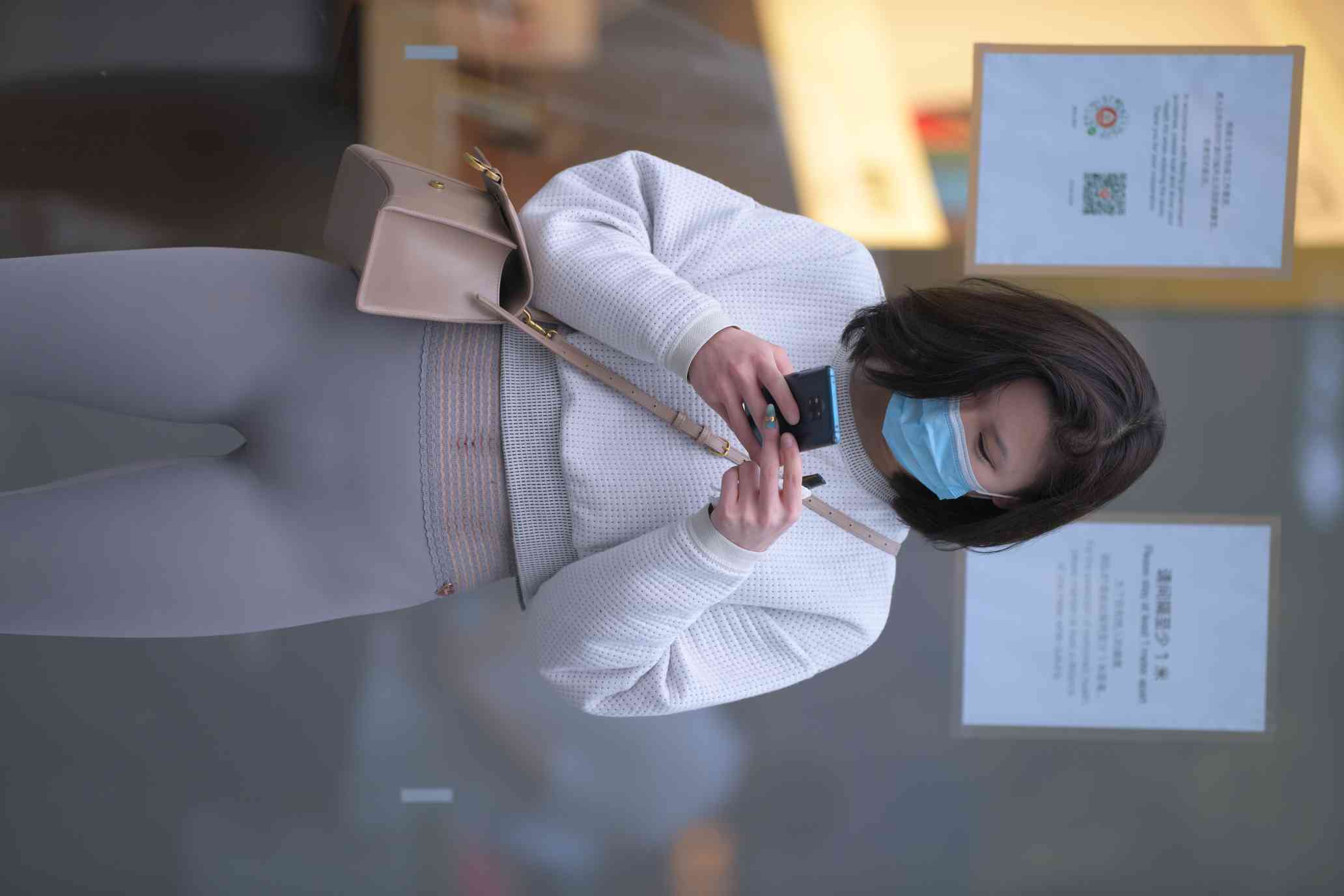 图片[3]-身材很好的短发瑜伽裤姑娘【157P】04015-街头图