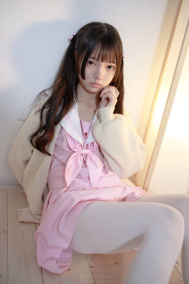 图片[3]-好像有什么心事的白丝双马尾女孩【59P】20022-街头图