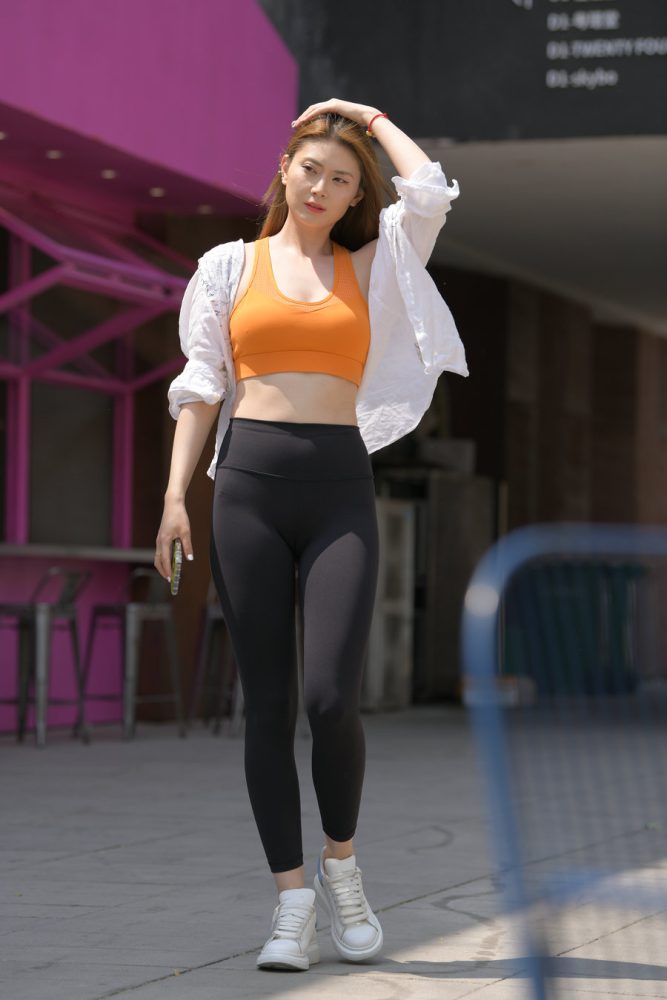 自信的瑜伽裤女孩J3670 712P-14.9GB-街头图