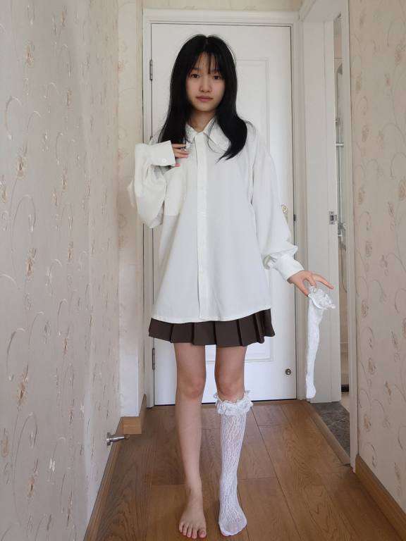 百褶裙可爱又大方的小姑娘【122P】20002-街头图