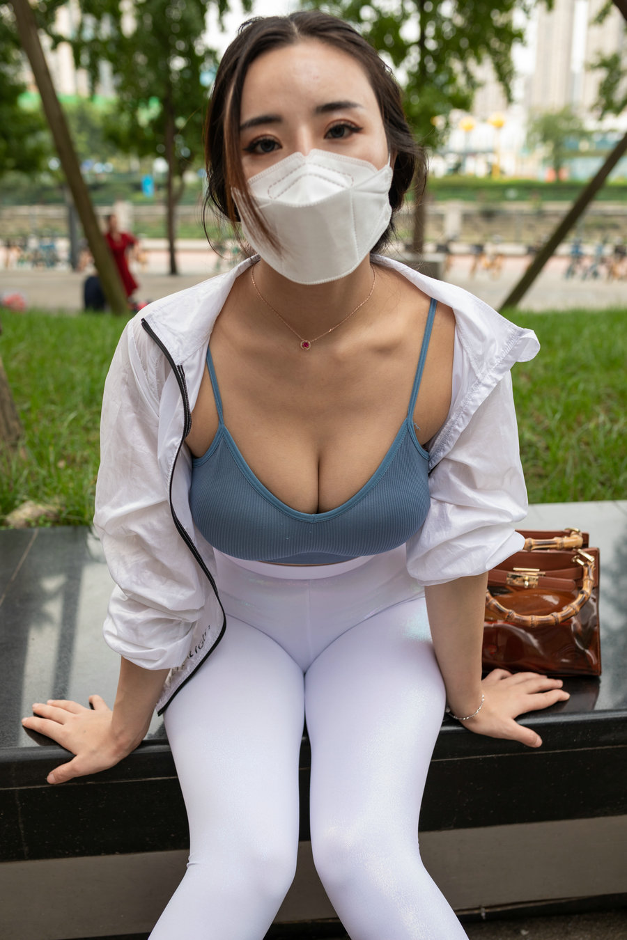 图片[1]-白色瑜伽裤女孩很漂亮 J1518 856P4V-30.0GB-街头图