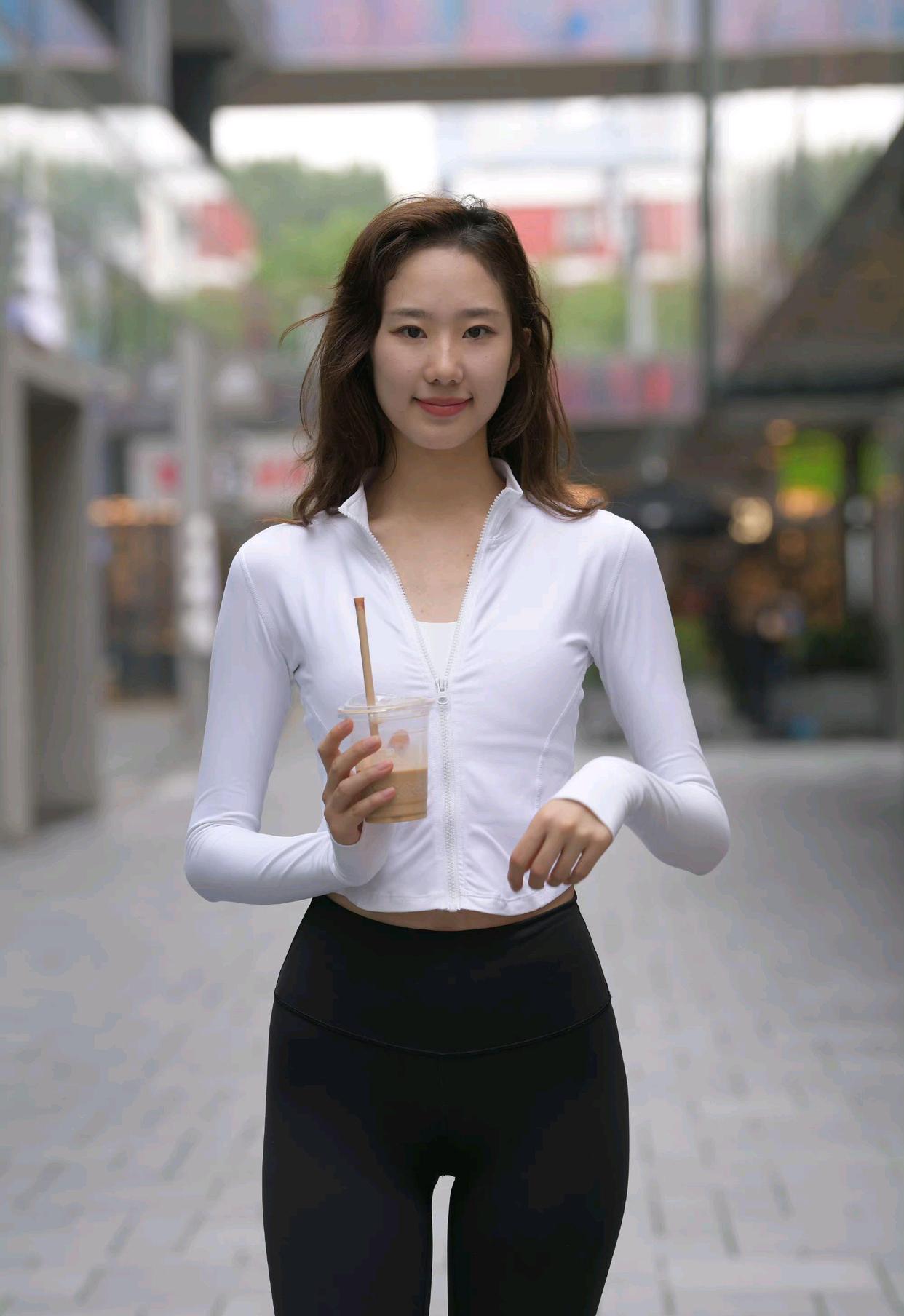 图片[2]-像刘亦菲的黑色瑜伽裤女孩J2237 340P1V-14.8GB-街头图