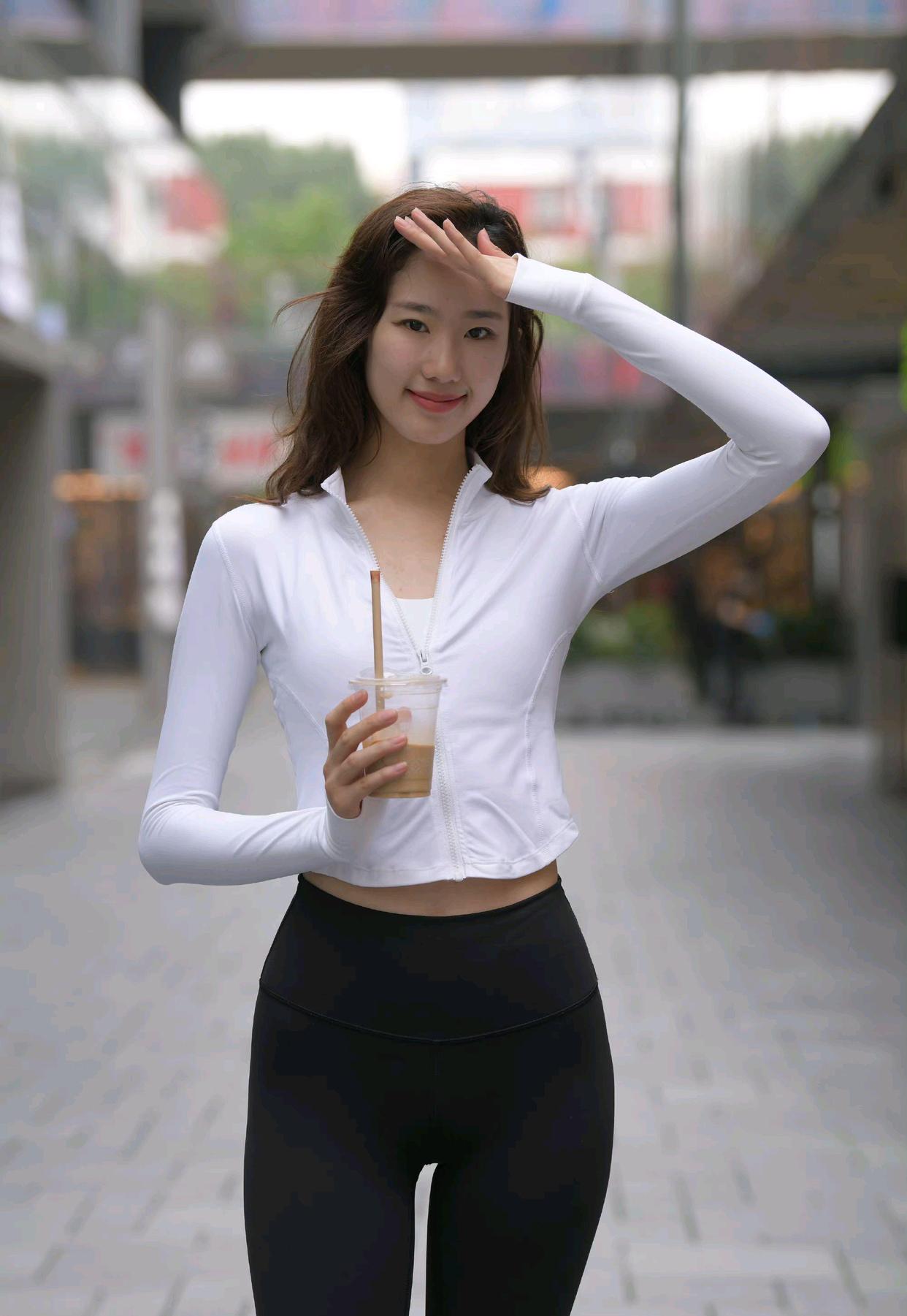 图片[4]-像刘亦菲的黑色瑜伽裤女孩J2237 340P1V-14.8GB-街头图