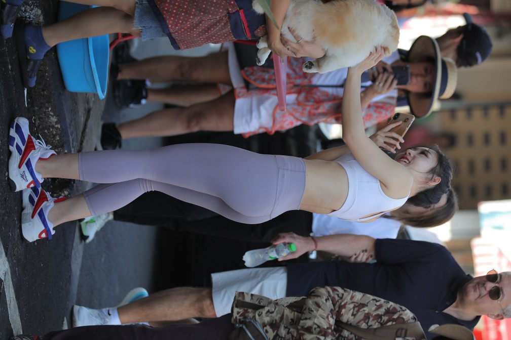 图片[3]-逛街的马尾辫瑜伽老师【556P】00016-街头图