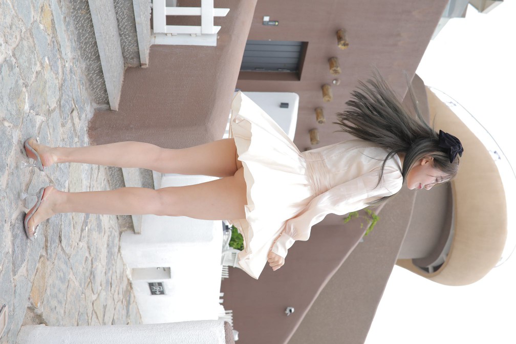 图片[6]-戴黑色蝴蝶结的长发女孩【369P】00027-街头图