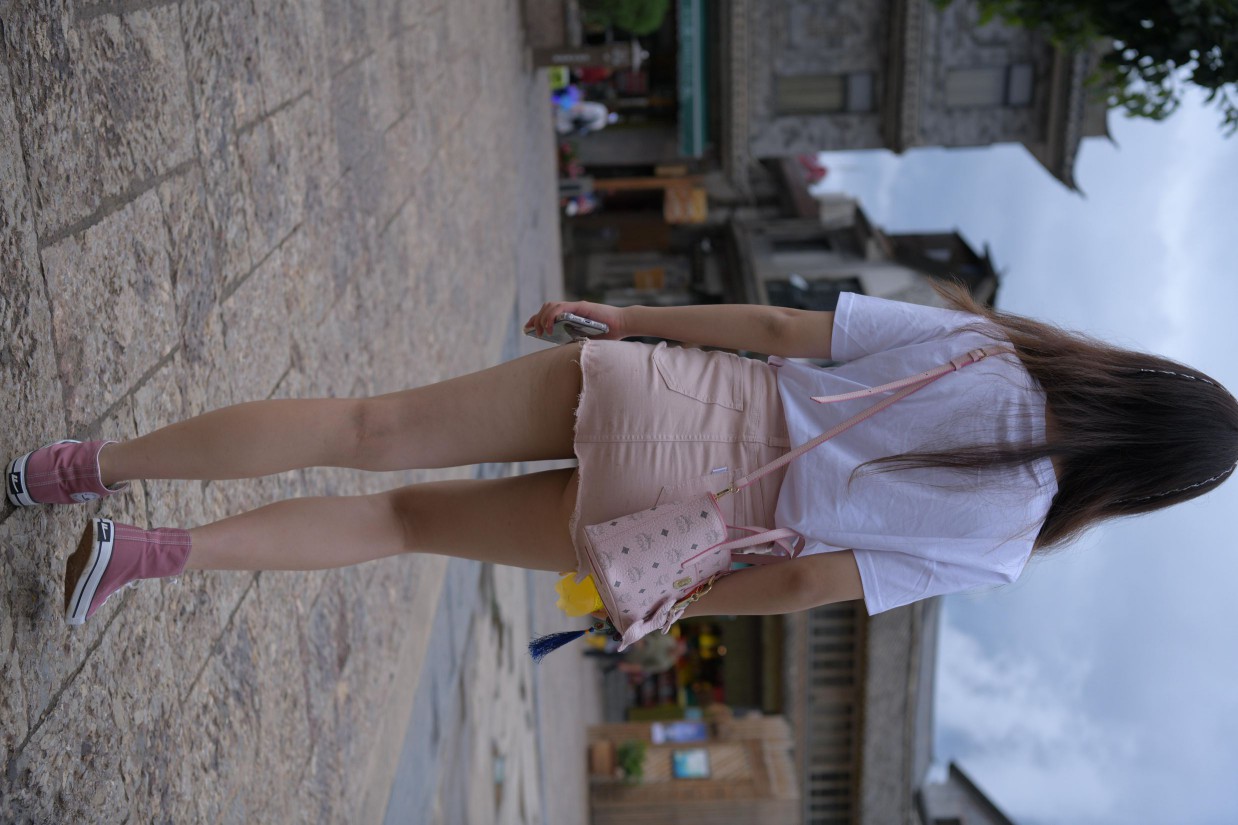 图片[8]-非常清纯甜美的短裙姑娘在逛街【458P】00052-街头图