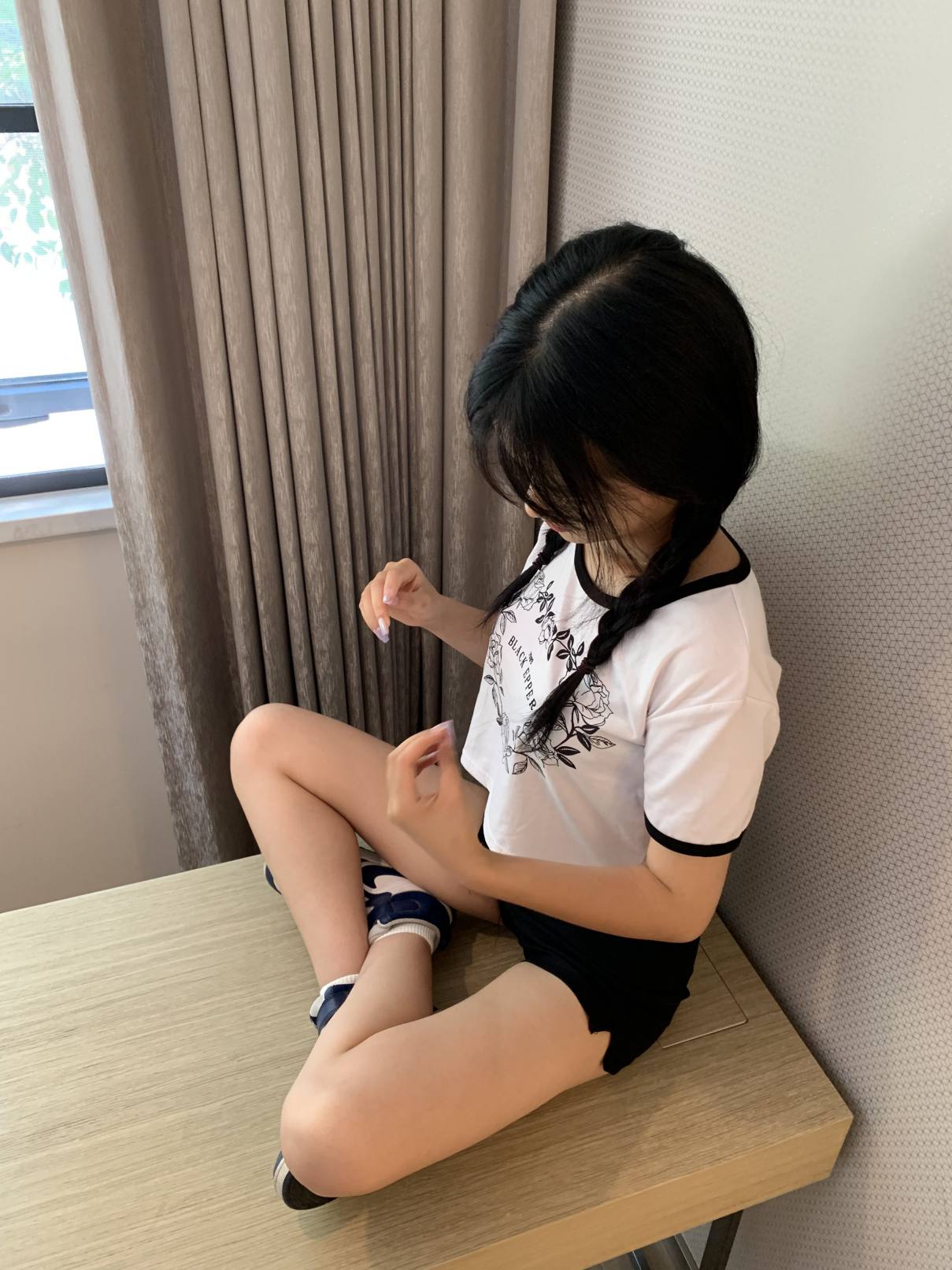 图片[4]-调皮的白袜女孩【149P】20017-街头图