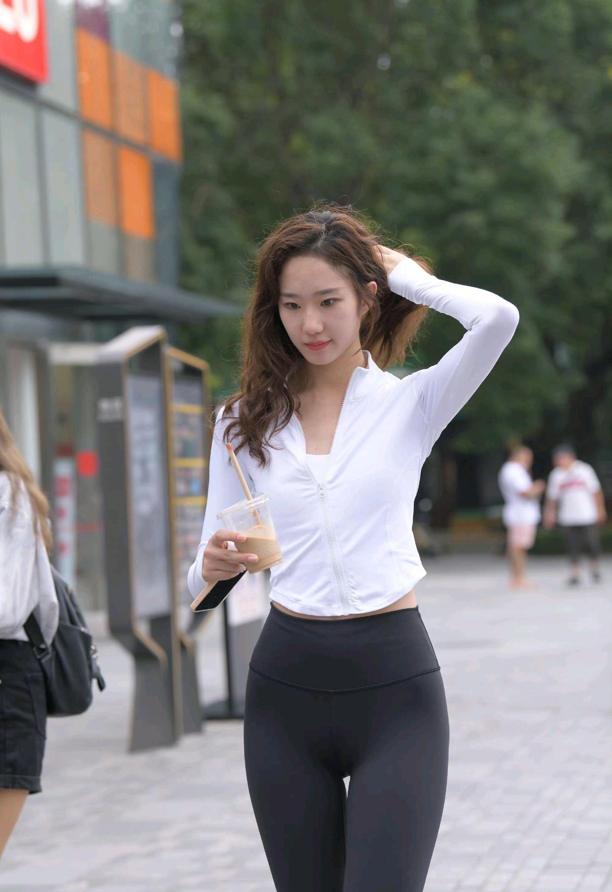 图片[5]-像刘亦菲的黑色瑜伽裤女孩J2237 340P1V-14.8GB-街头图