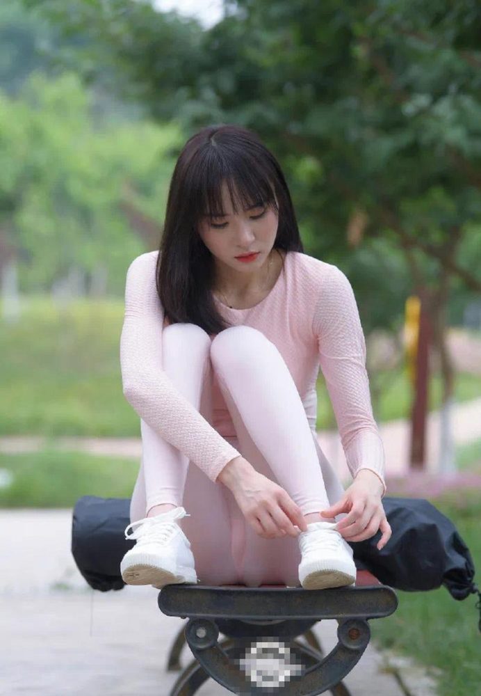 图片[4]-粉粉的瑜伽裤女孩太可爱了 J2090 854P1V-30.4GB-街头图