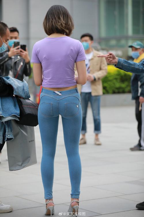图片[4]-爱笑的短发紧身牛仔裤姑娘J1911 114P12V-7.29GB-街头图