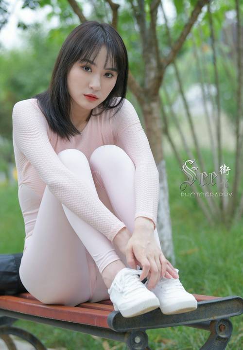 图片[2]-粉粉的瑜伽裤女孩太可爱了 J2090 854P1V-30.4GB-街头图