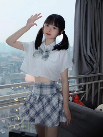 图片[6]-网格丝袜的清纯双马尾小姑娘-街头图