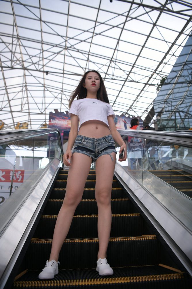 J1220 超短热裤美女 288P-街头图