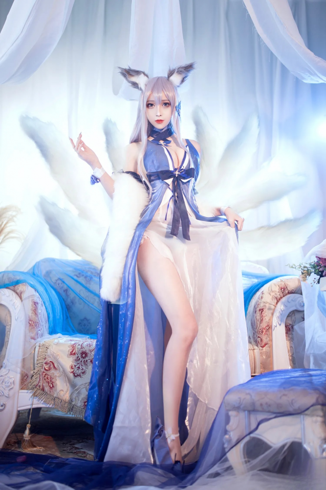 Coser.028 奶狮不咬人 [更新至 11 期]-街头图