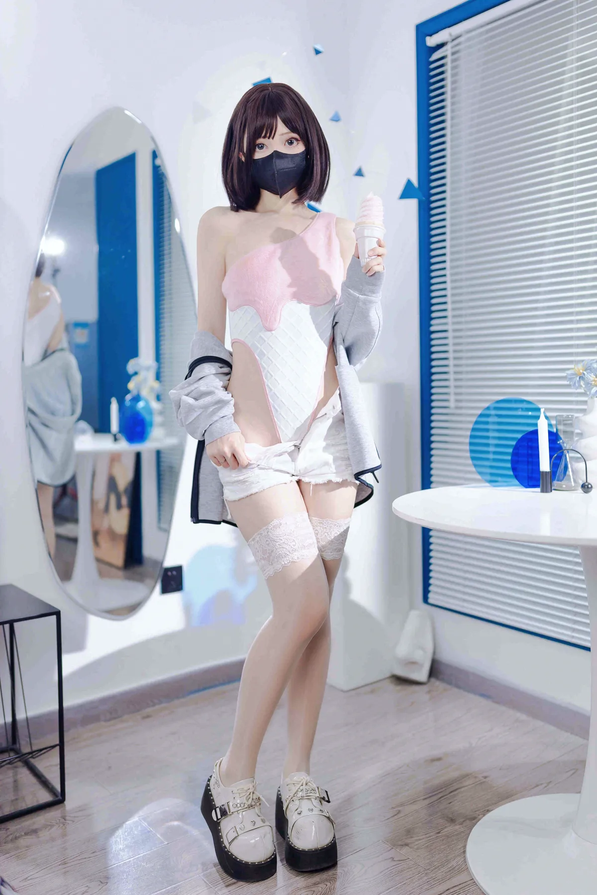 Coser.152 洛桑w伊梓 [更新至 19 期]-街头图