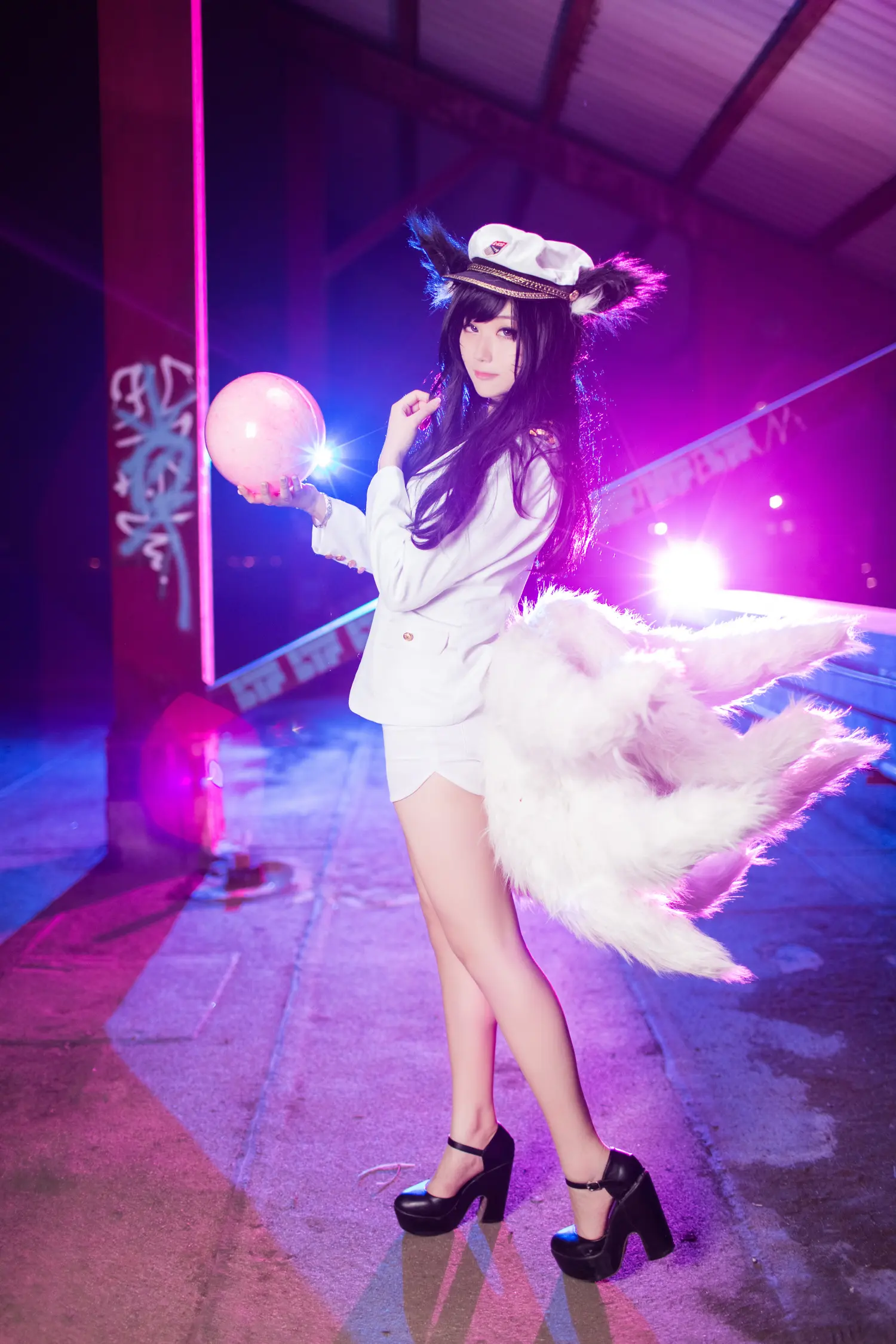 Coser.201 浅野菌子 [更新至 41 期]-街头图