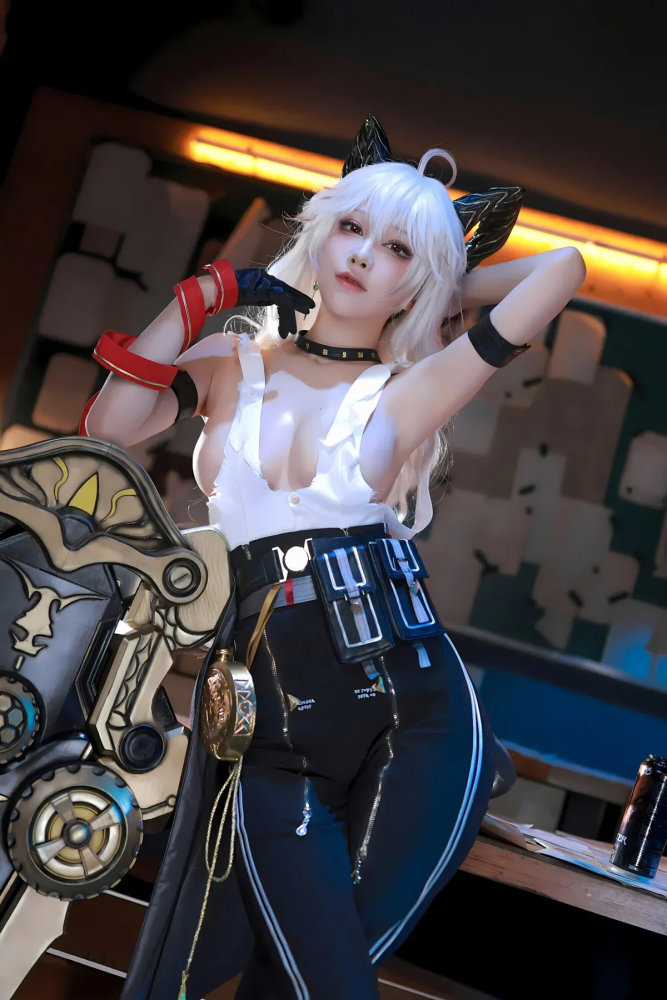 Coser.038 水淼aqua [更新至 254 期]-街头图