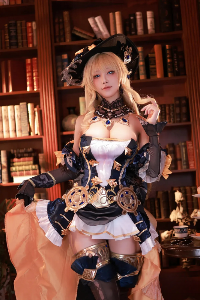 Coser.038 水淼aqua [更新至 254 期]-街头图